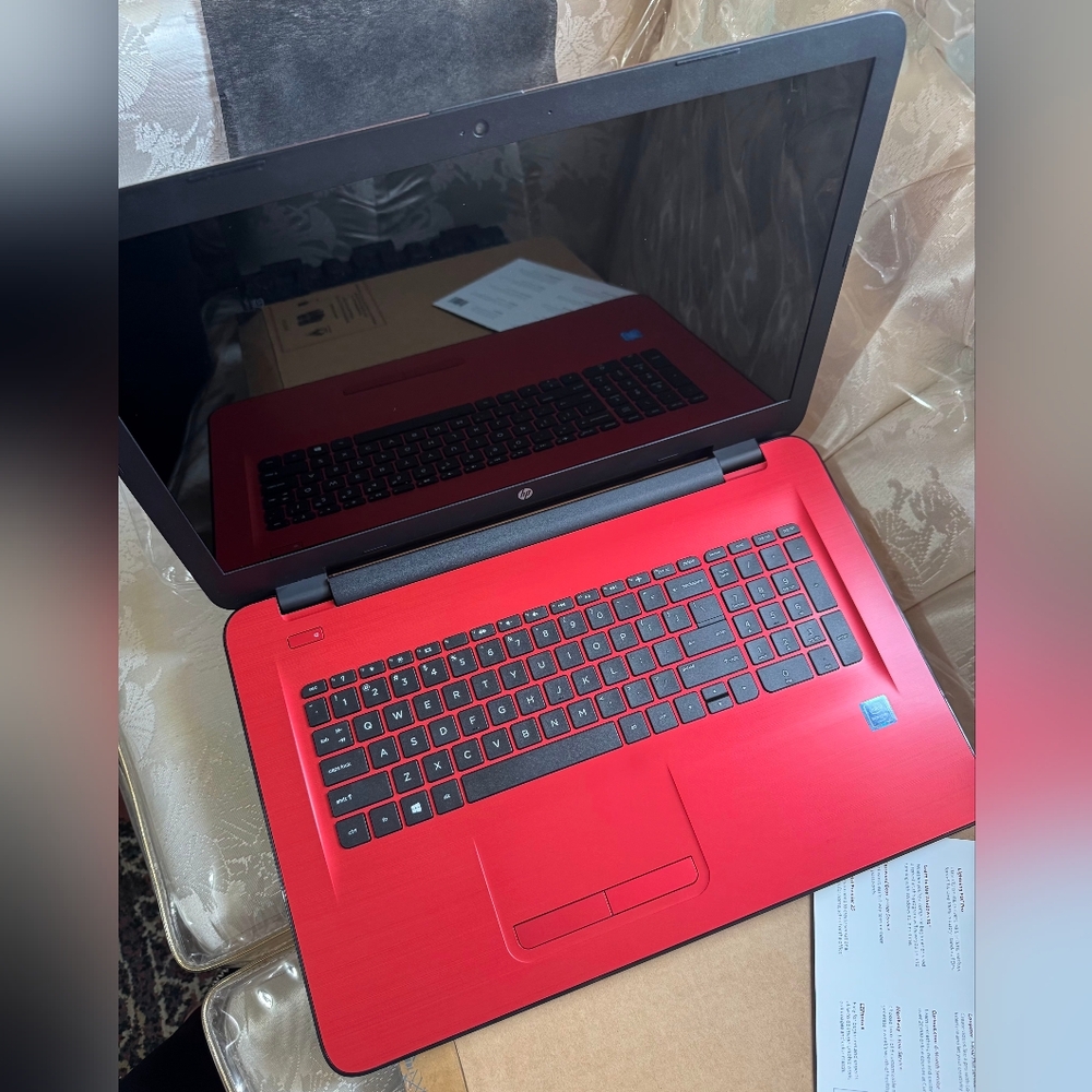 HP Notebook - 17-x018ds Laptop - Picture 3 of 5